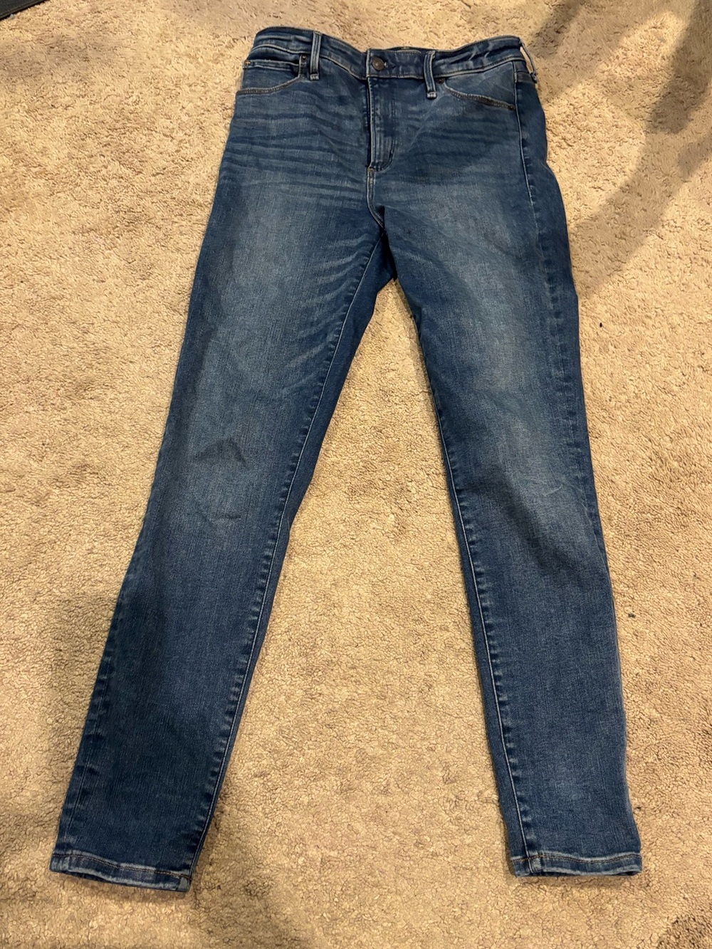 Abercrombie & Fitch Women's Mid/Dark Blue Skinny Jeans